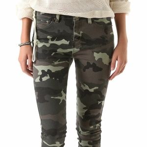 KSUBI "Spray On Dirty Cammo." Ankle Zips. Size 24